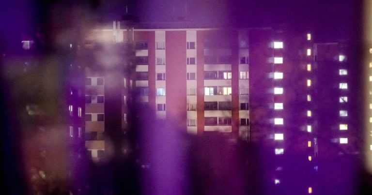 ”Den här policyn handlar inte om att flytta befintliga bostäder.”