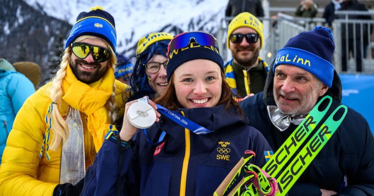 Skidskytte: Efter två år av helvete med skador – Lynne Gestblom OS-medaljör: ”Känns lite osannolikt”