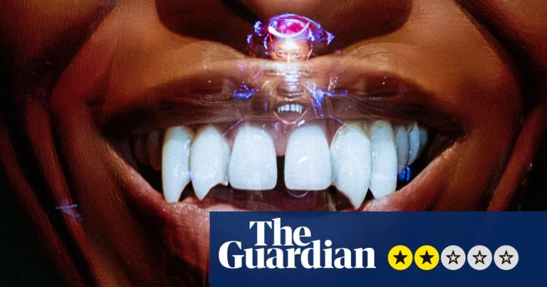 Recension av ”Dracula” – Cynthia Erivos episka moderna vampyr halshuggen i en enkvinna-show | Praktik