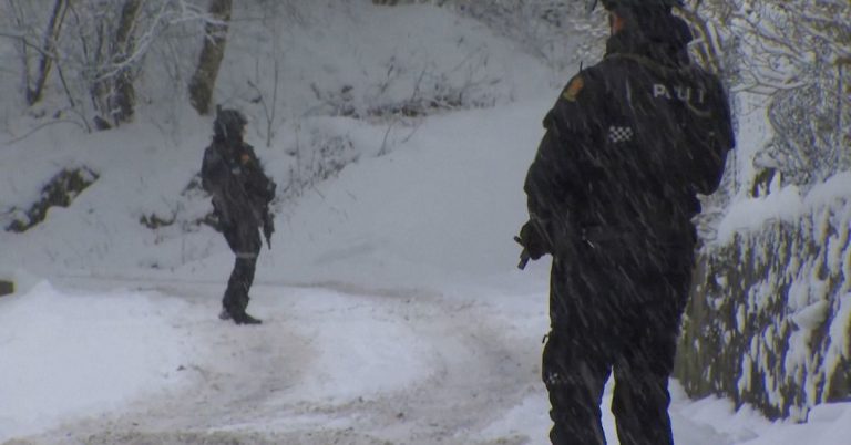 Skott avfyrade mot norsk polis – omgiven av hus