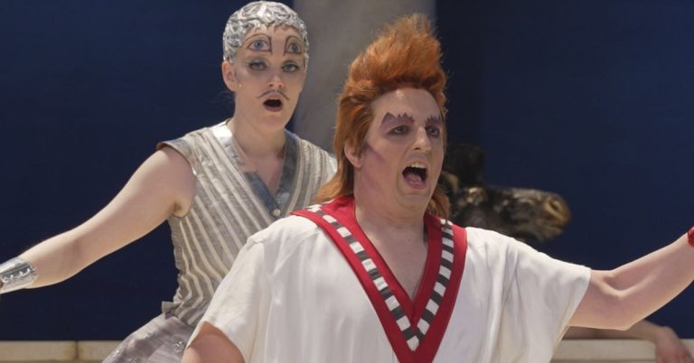 Recension: “Olympiad” på Folkoperan | SVT Nyheter