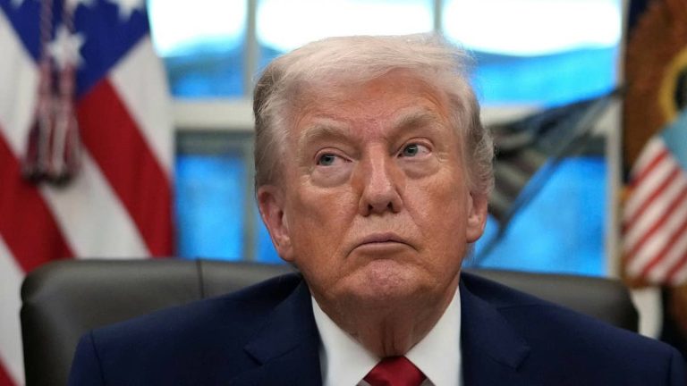 USA skickar sjukhusfartyg till Grönland ”absurt”