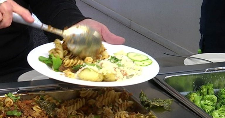 Expert: Mat och matlådor behövs bara i nödsituationer.