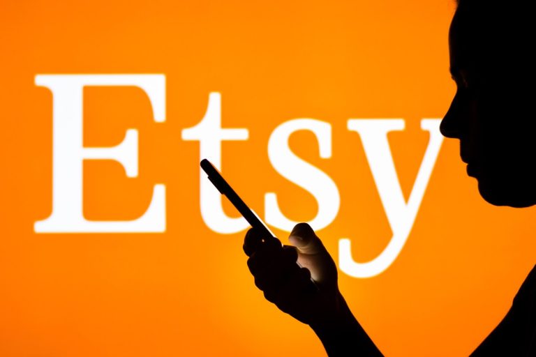 Etsy säljer marknadsplatsen Depop för begagnade kläder till eBay för 1,2 miljarder dollar