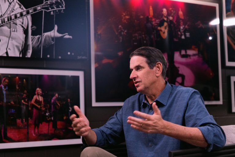 Bill Gurley säger att det värsta du kan göra för din karriär just nu är att spela säkert.