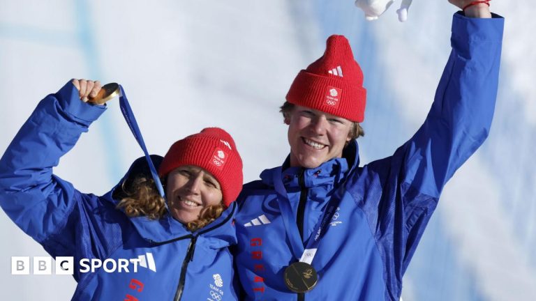Vinter-OS 2026: Charlotte Banks och Hugh Nightingale vinner snowboard cross-guld