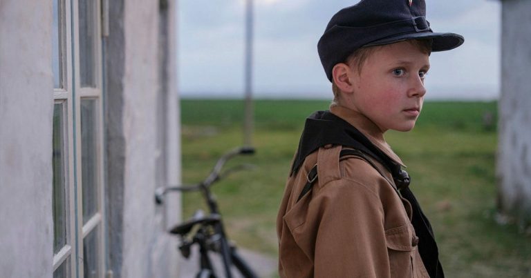 Tyskan ”Amrum” talar om barn och nazisternas synder.