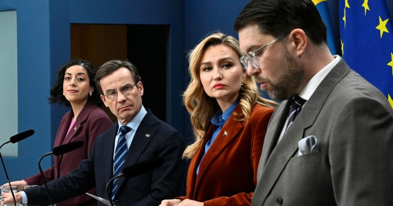 Vilseledande varningar om svensk demokrati