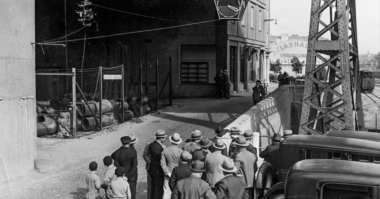 Doften av nybakat bröd på morgonen