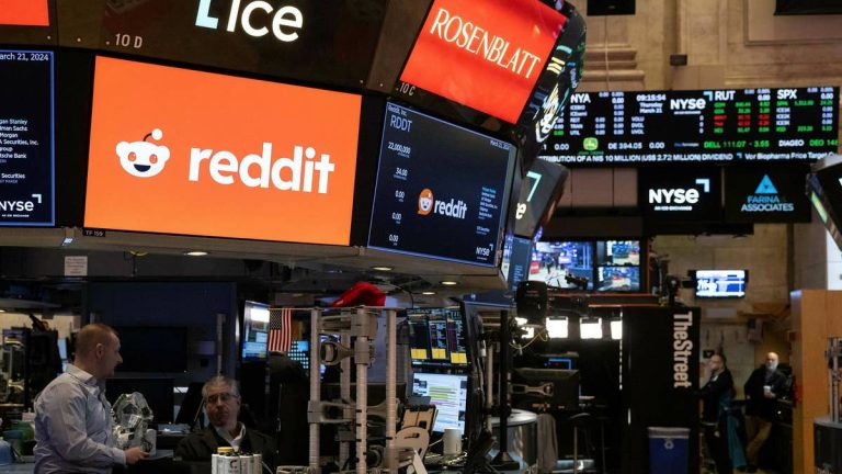Reddit faller på grund av oro för konkurrerande appar